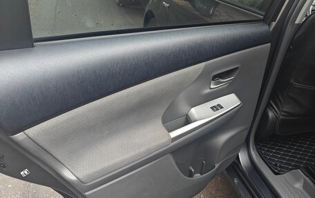 Toyota Prius Alpha I (ZVW40/41), 2014 год, 1 350 000 рублей, 19 фотография