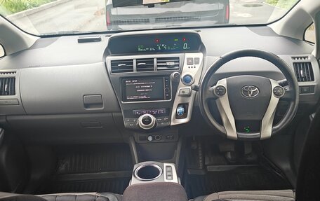 Toyota Prius Alpha I (ZVW40/41), 2014 год, 1 350 000 рублей, 21 фотография
