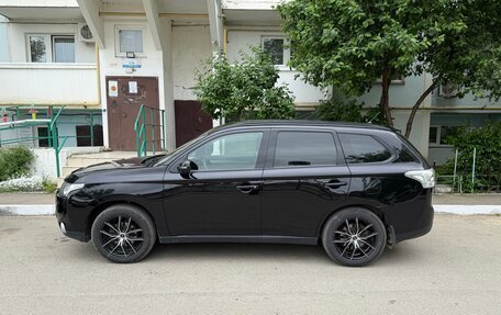 Mitsubishi Outlander III рестайлинг 3, 2012 год, 1 300 000 рублей, 2 фотография