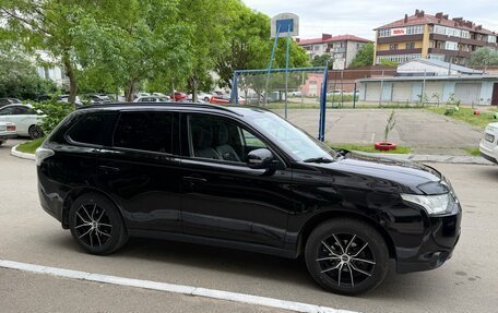 Mitsubishi Outlander III рестайлинг 3, 2012 год, 1 300 000 рублей, 6 фотография