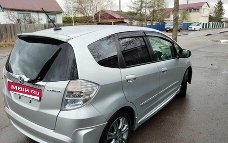 Honda Fit III, 2011 год, 880 000 рублей, 3 фотография