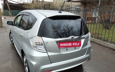 Honda Fit III, 2011 год, 880 000 рублей, 4 фотография