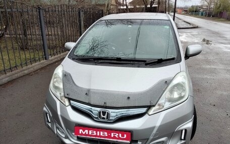 Honda Fit III, 2011 год, 880 000 рублей, 2 фотография