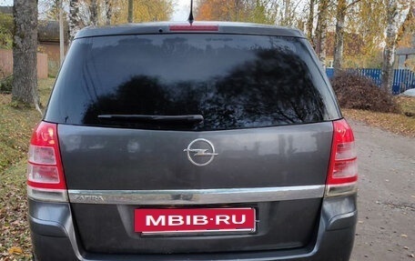 Opel Zafira B, 2011 год, 600 000 рублей, 2 фотография