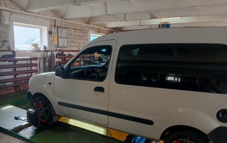 Renault Kangoo II рестайлинг, 2003 год, 350 350 рублей, 6 фотография