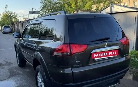 Mitsubishi Pajero Sport II рестайлинг, 2014 год, 2 500 000 рублей, 6 фотография