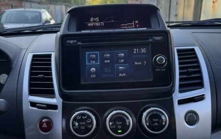 Mitsubishi Pajero Sport II рестайлинг, 2014 год, 2 500 000 рублей, 13 фотография