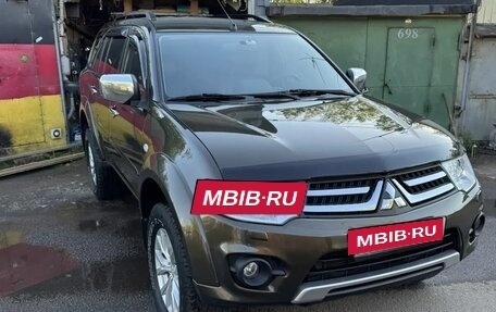 Mitsubishi Pajero Sport II рестайлинг, 2014 год, 2 500 000 рублей, 35 фотография
