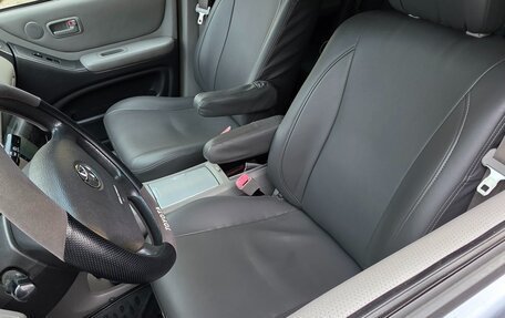 Toyota Highlander III, 2003 год, 790 000 рублей, 3 фотография