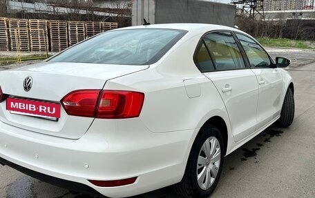 Volkswagen Jetta VI, 2013 год, 1 050 000 рублей, 5 фотография