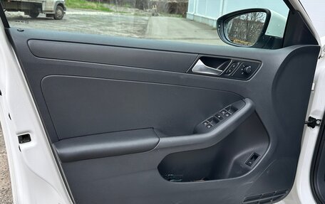 Volkswagen Jetta VI, 2013 год, 1 050 000 рублей, 11 фотография