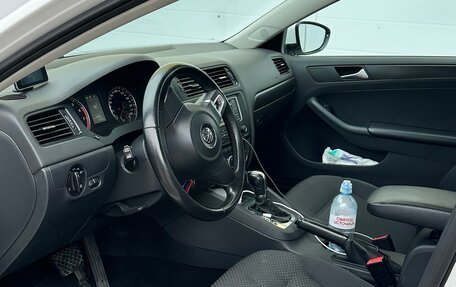 Volkswagen Jetta VI, 2013 год, 1 050 000 рублей, 10 фотография