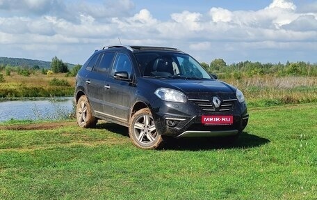 Renault Koleos I рестайлинг 2, 2014 год, 1 000 000 рублей, 2 фотография