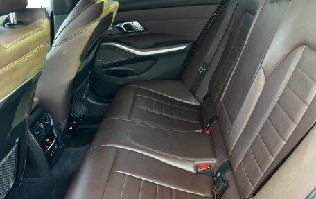 BMW 3 серия, 2019 год, 3 050 000 рублей, 13 фотография