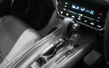 Honda Vezel, 2018 год, 1 799 000 рублей, 15 фотография