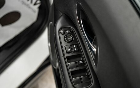Honda Vezel, 2018 год, 1 799 000 рублей, 17 фотография
