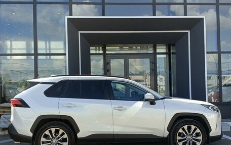 Toyota RAV4, 2021 год, 3 899 000 рублей, 4 фотография