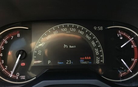 Toyota RAV4, 2021 год, 3 899 000 рублей, 29 фотография