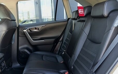Toyota RAV4, 2021 год, 3 899 000 рублей, 25 фотография