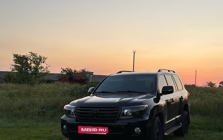 Toyota Land Cruiser 200, 2011 год, 3 300 000 рублей, 5 фотография