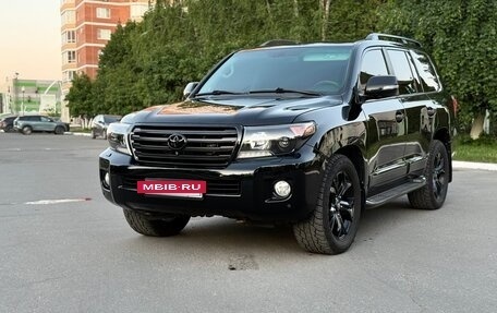 Toyota Land Cruiser 200, 2011 год, 3 300 000 рублей, 2 фотография