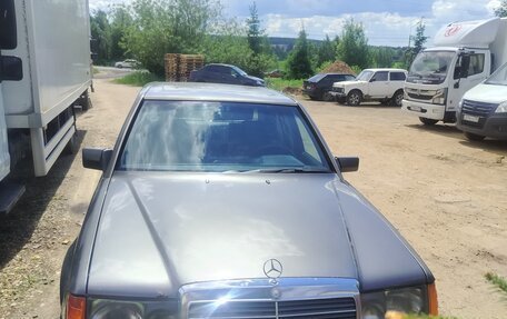 Mercedes-Benz W124, 1988 год, 300 000 рублей, 2 фотография