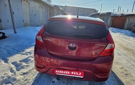 Hyundai Solaris II рестайлинг, 2011 год, 800 000 рублей, 4 фотография