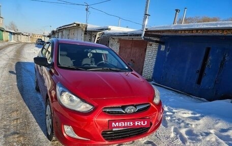 Hyundai Solaris II рестайлинг, 2011 год, 800 000 рублей, 2 фотография