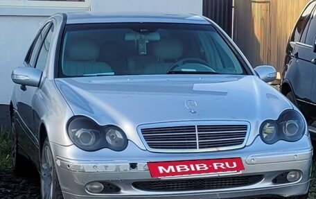 Mercedes-Benz C-Класс, 2004 год, 435 000 рублей, 7 фотография