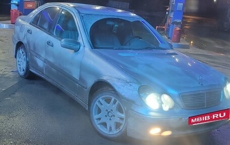Mercedes-Benz C-Класс, 2004 год, 435 000 рублей, 8 фотография