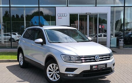 Volkswagen Tiguan II, 2017 год, 2 190 000 рублей, 3 фотография