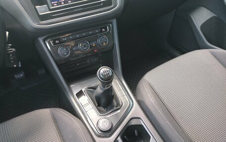 Volkswagen Tiguan II, 2017 год, 2 190 000 рублей, 23 фотография