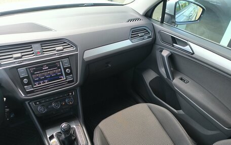 Volkswagen Tiguan II, 2017 год, 2 190 000 рублей, 16 фотография