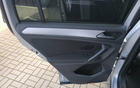 Volkswagen Tiguan II, 2017 год, 2 190 000 рублей, 39 фотография