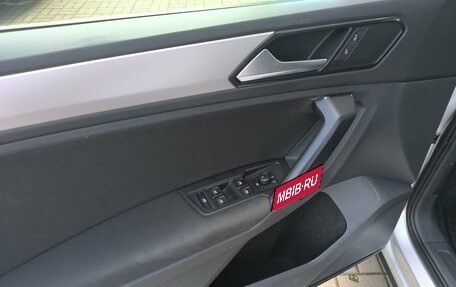 Volkswagen Tiguan II, 2017 год, 2 190 000 рублей, 38 фотография