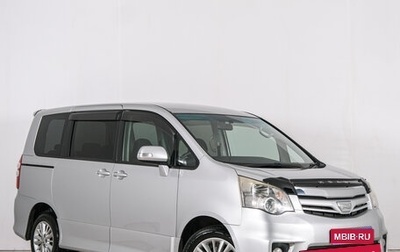 Toyota Noah III, 2010 год, 1 399 000 рублей, 1 фотография
