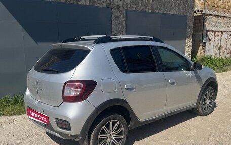 Renault Sandero II рестайлинг, 2015 год, 990 000 рублей, 1 фотография