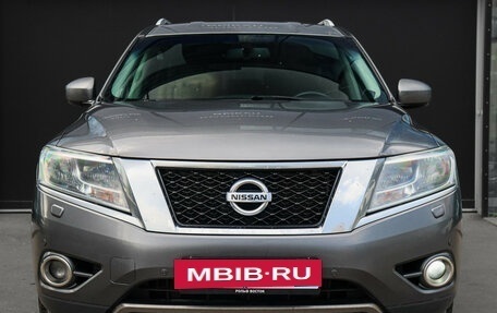 Nissan Pathfinder, 2016 год, 1 800 000 рублей, 2 фотография