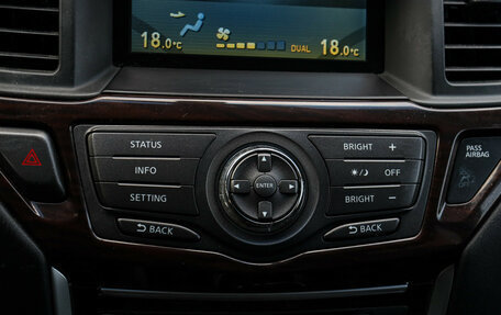 Nissan Pathfinder, 2016 год, 1 800 000 рублей, 23 фотография