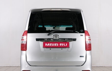 Toyota Noah III, 2010 год, 1 399 000 рублей, 6 фотография