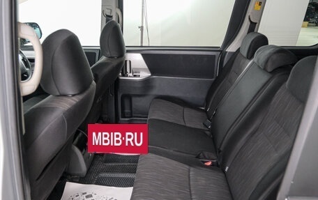 Toyota Noah III, 2010 год, 1 399 000 рублей, 19 фотография
