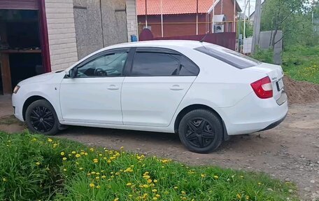 Skoda Rapid I, 2014 год, 800 000 рублей, 2 фотография