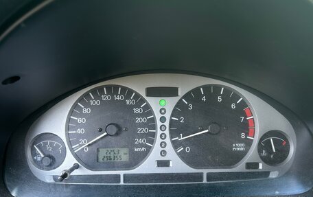 Mitsubishi Carisma I, 2003 год, 300 000 рублей, 8 фотография