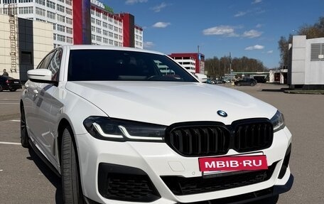 BMW 5 серия, 2021 год, 4 350 000 рублей, 3 фотография