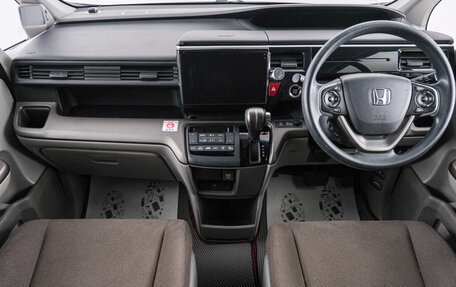 Honda Stepwgn IV, 2021 год, 2 579 000 рублей, 11 фотография