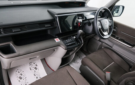 Honda Stepwgn IV, 2021 год, 2 579 000 рублей, 13 фотография
