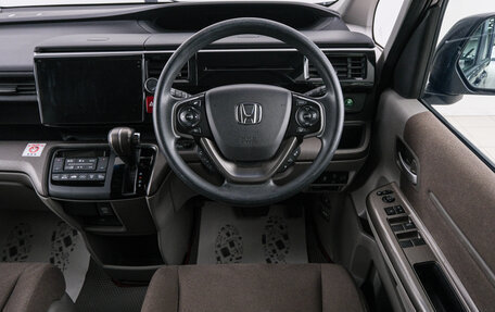 Honda Stepwgn IV, 2021 год, 2 579 000 рублей, 15 фотография