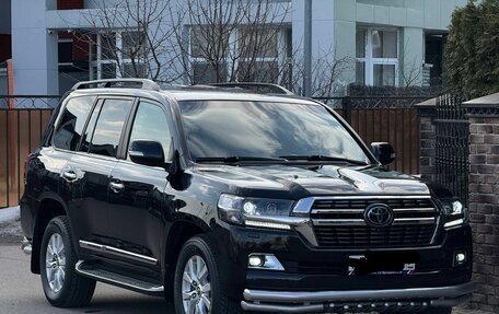 Toyota Land Cruiser 200, 2020 год, 4 800 000 рублей, 5 фотография