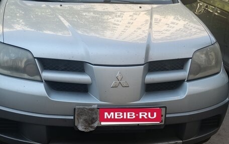 Mitsubishi Outlander III рестайлинг 3, 2004 год, 540 000 рублей, 16 фотография