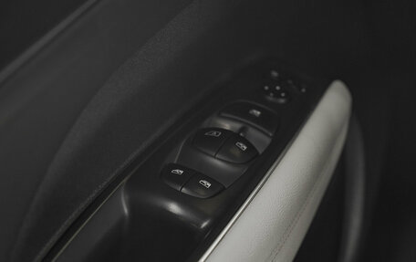 Renault Koleos II, 2017 год, 1 599 000 рублей, 13 фотография
